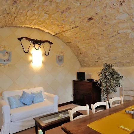 One-bedroom In I Scheggino